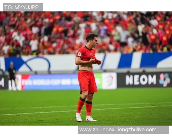 国足两名球员表现不佳伊万未用塞尔吉尼奥引发球迷不满与质疑 国足两名球员表现不佳伊万未用塞尔吉尼奥引发球迷不满与质疑